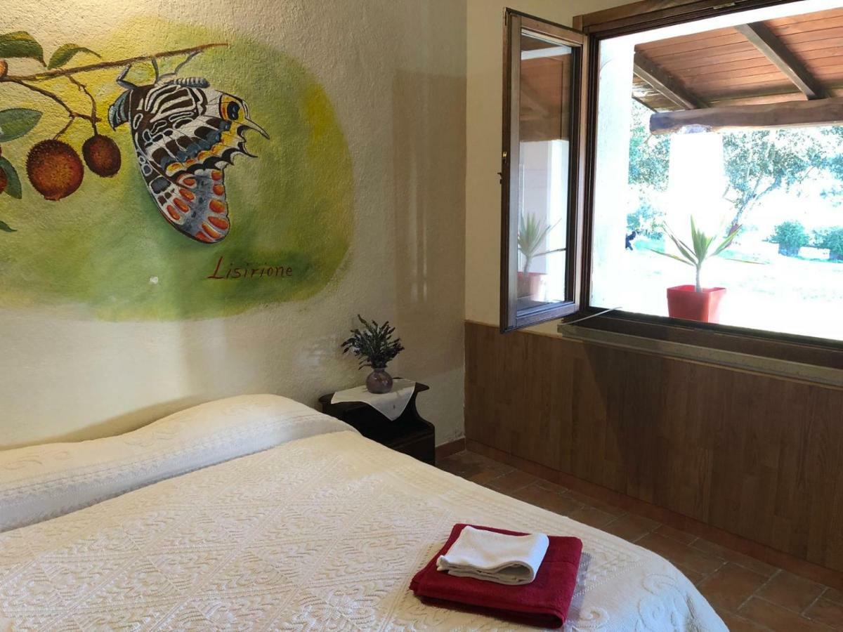 Sa Tanchitta Villa Ula Tirso Eksteriør billede